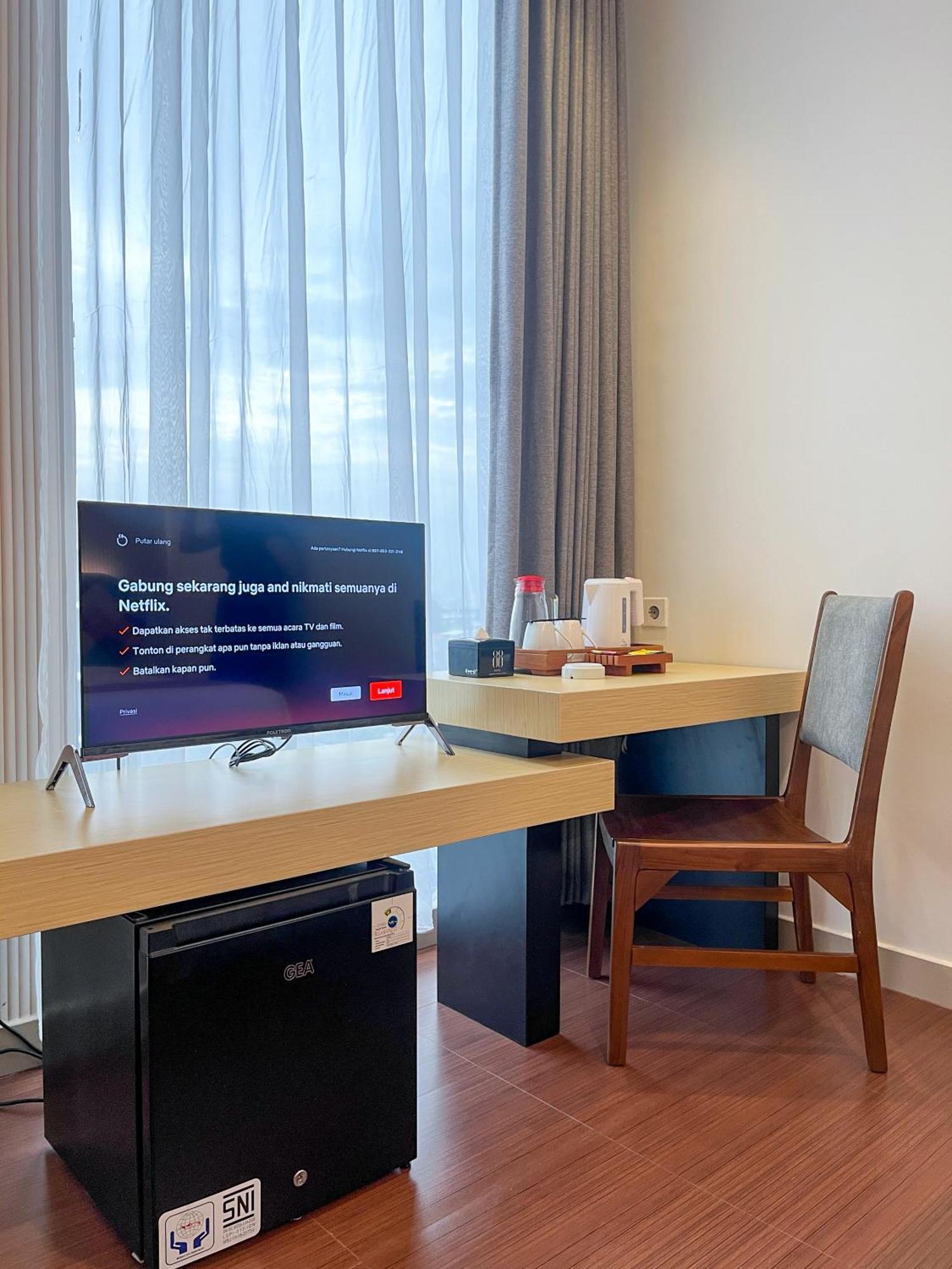 Hotel 88 Embong Malang Tunjungan Surabaya By Wh - Breakfast With The Best View On The Highest Floor And Strategic Location In The City Center Bagian luar foto