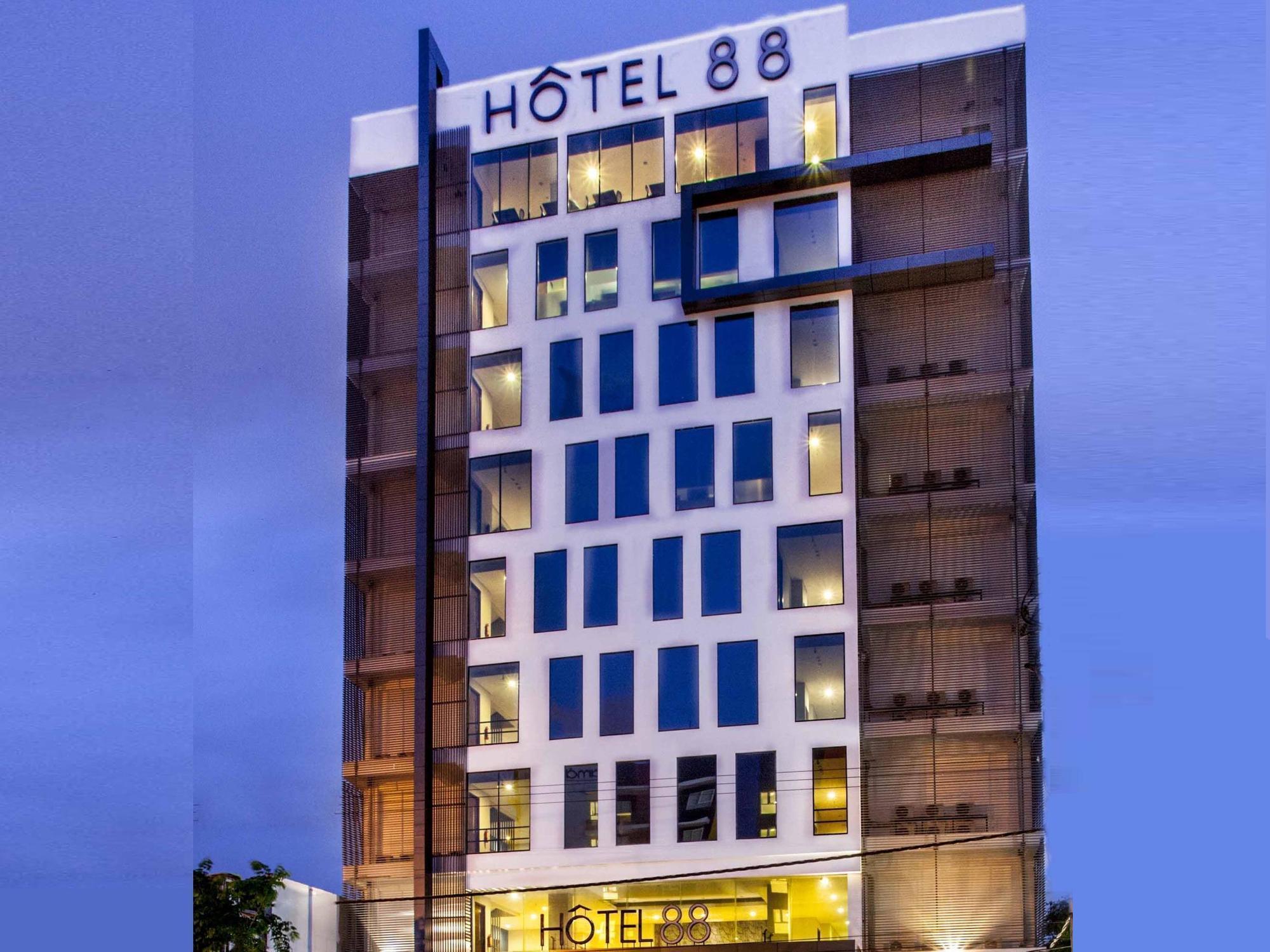 Hotel 88 Embong Malang Surabaya By Wh Bagian luar foto